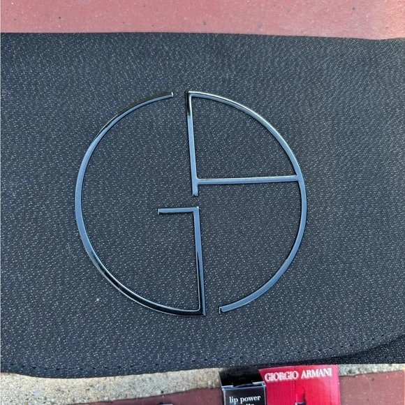 Armani kit - Picture 3 of 4